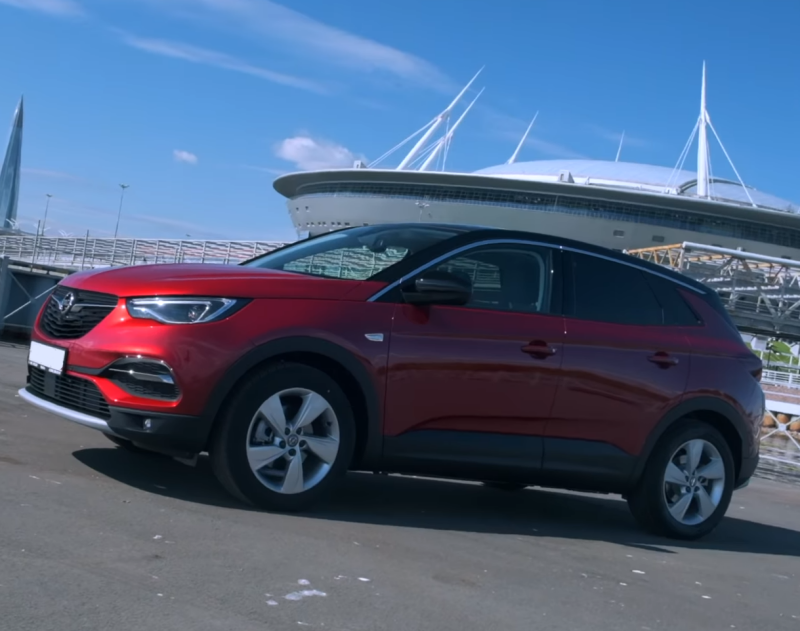 Стоит ли покупать Opel Grandland — честный обзор недостатков и слабых мест внедорожника