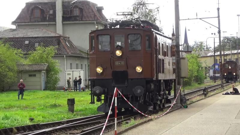 Yüz yıl önce ortaya çıkan ilk elektrikli lokomotif SBB Ae 3/6 II'ye binin