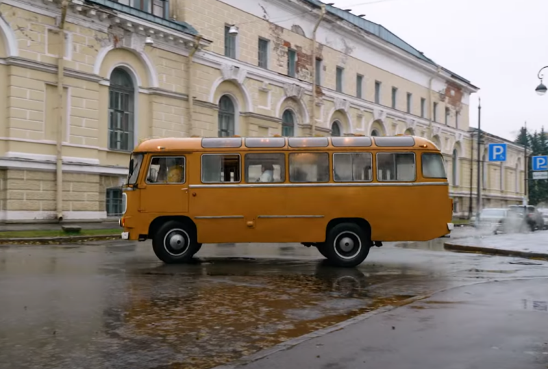 PAZ-672 – wiejski autobus „pszczółka” z czasów radzieckiego dzieciństwa