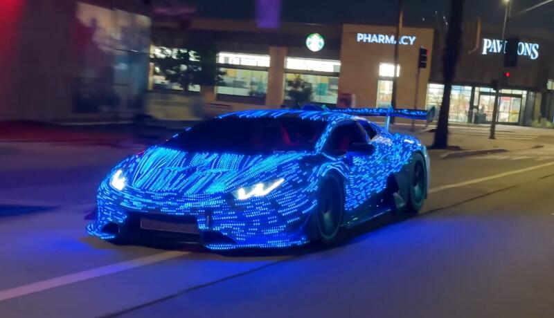 Это самый новогодний Lamborghini Huracan в мире: «автогирлянда» из 30000 светодиодов