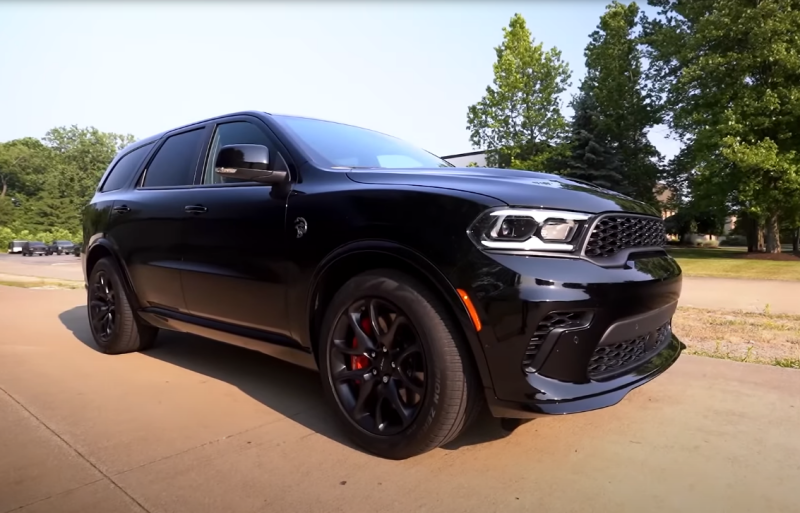 Dodge Durango SRT Hellcat, сбросивший с пьедестала Jeep Grand Cherokee