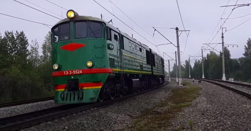 TE3 - a principal locomotiva diesel de carga soviética dos anos 50