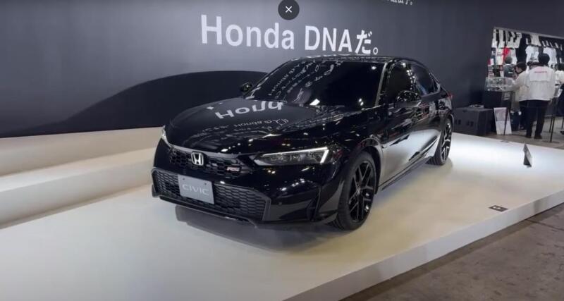 Презентована новая Honda Civic RS с бензиновым двигателем и механикой