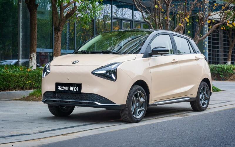 Yue 01 – samochód elektryczny dla rodzin o niskich dochodach jest już w sprzedaży