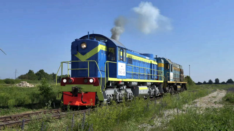 Bryansk shunter TEM2 with Penza diesel engine