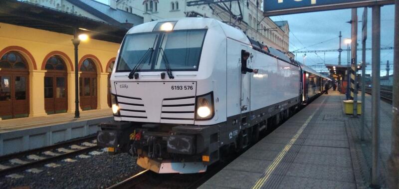 German Siemens Vectron locomotive for main lines in many European countries