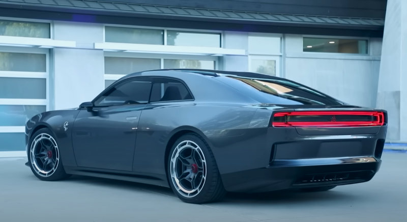 Объявлена дата премьеры электрического Dodge Charger Daytona