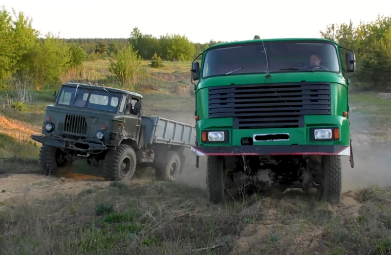GAZ-66 soviético versus IFA W50L alemão – milagres de modificações ou é como deveria ser?