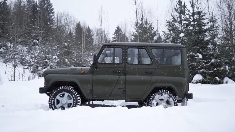One and a half million versus eight: how will the UAZ Hunter compare to the Land Cruiser?