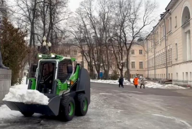 MEP-1000: the first Russian electric forklift