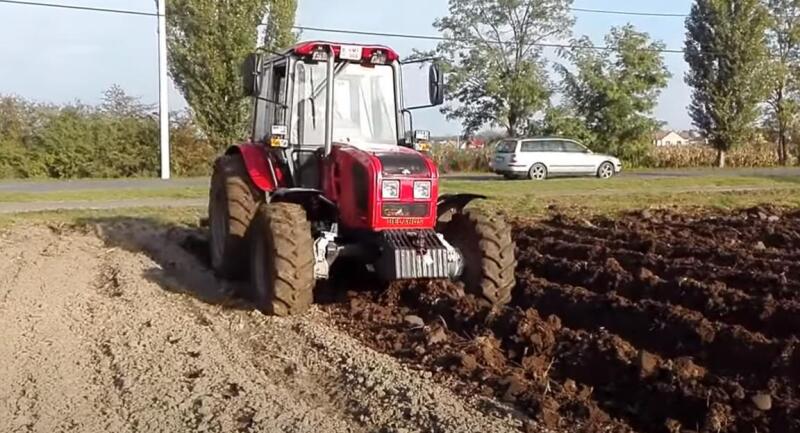 MMZ a remis les moteurs modernisés pour tests à l'usine de tracteurs de Minsk