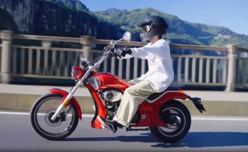 Çin'de 1400 dolarlık motosiklet satışı başladı