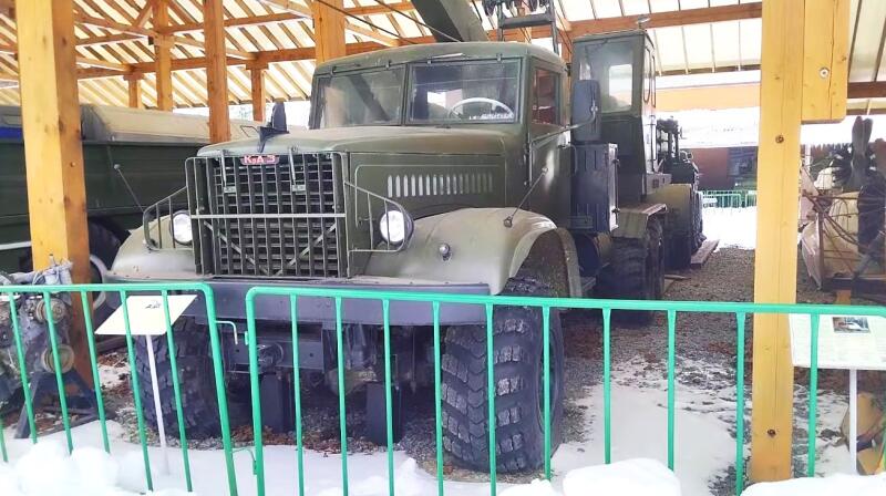 Советский крупнотоннажный карьерный КрАЗ-219 – подарок из Ярославля