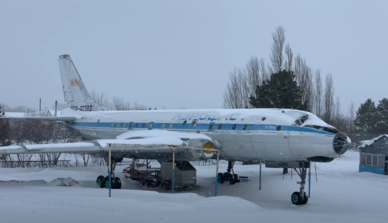Tu-104 - ilk Sovyet jet uçağı meraklılar tarafından restore ediliyor