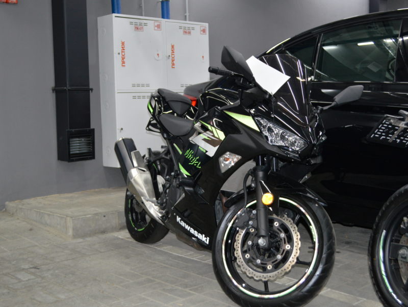 Kawasaki Ninja 400 – спортивные мотоциклы могут быть бюджетными и повседневными