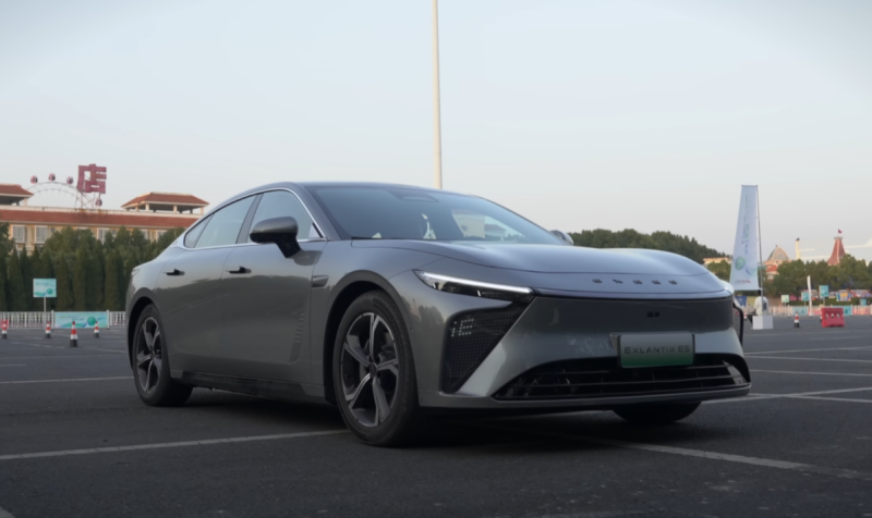 The electric sedan Exlantix ES will be sold in Russia only with all-wheel drive