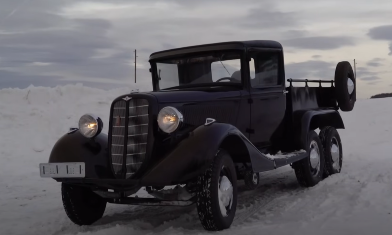 The Soviet GAZ-21 and its secrets are not a Volga, but a 6x4 pickup truck