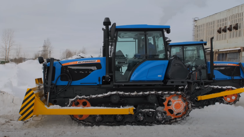 Crawler tractor AGROMASH 110TG - the legendary DT-75 in a modern guise
