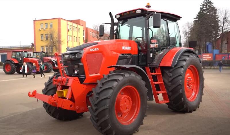 MTZ demonstrated its new product – BELARUS 2023