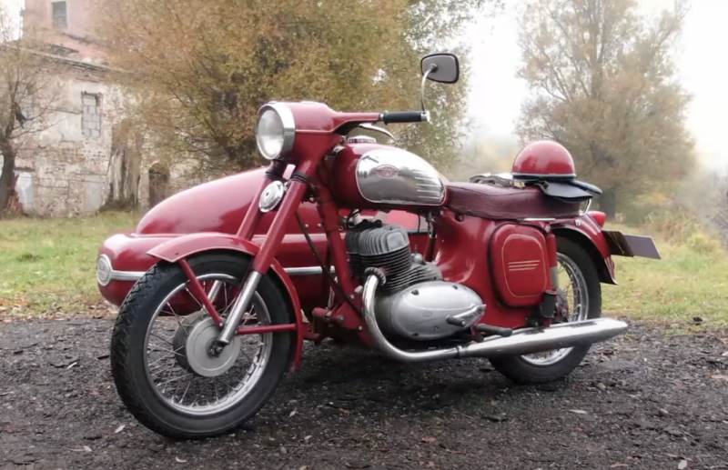 Jawa 360 com sidecar - talvez a motocicleta mais bonita da URSS