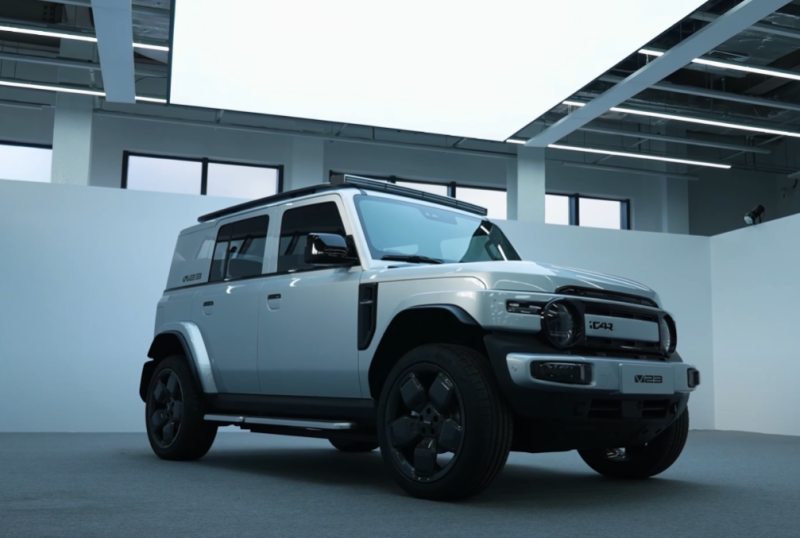 The stylish iCar V23 SUV has been unveiled - it looks similar to the compact Mercedes G-Class