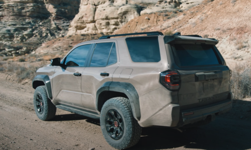 Новая Toyota 4Runner рассекречена – в линейке будет и спортивная модификация