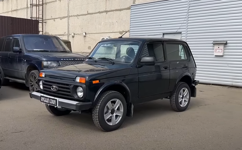 LADA Niva Legend without “clothes” – a triumph of Soviet technology in action