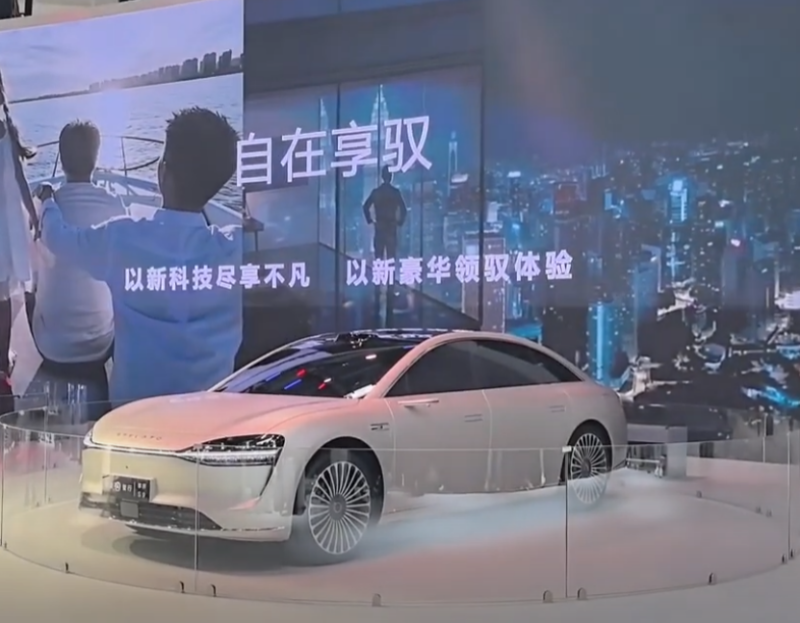The first electric car of the Stelato brand has been presented and completely declassified