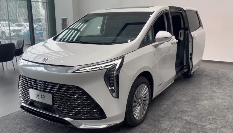Buick GL8: China's best-selling minivan finally goes hybrid
