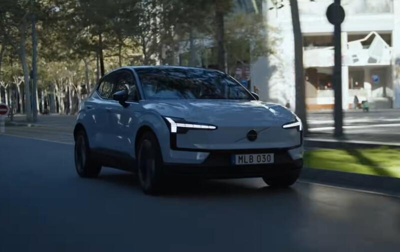 The Volvo EX30 crossover is preparing for presentation in China