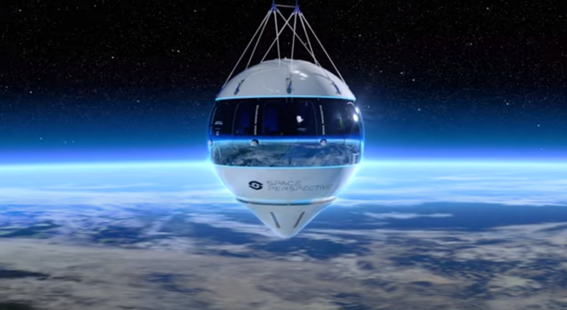 Mercedes-Maybach đảm nhận vai trò vận chuyển khách du lịch hàng không vũ trụ