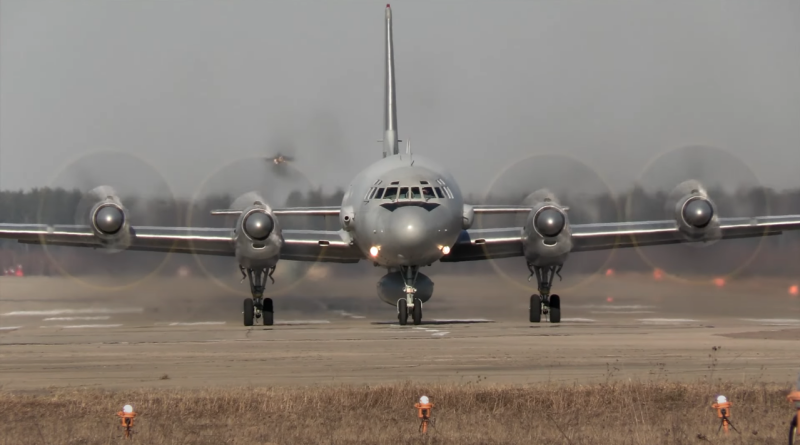 Ил-20М: результат модернизации пассажирского самолета ИЛ-18
