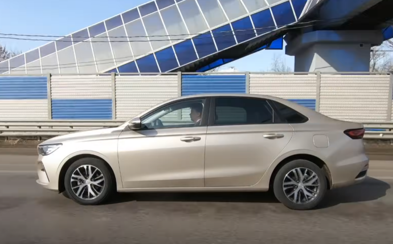 Updated Geely Emgrand – one and a half liter engine, automatic transmission and engine howl