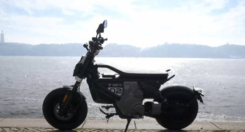 Electric minibike BMW CE 02 – equipment for respectable teenagers