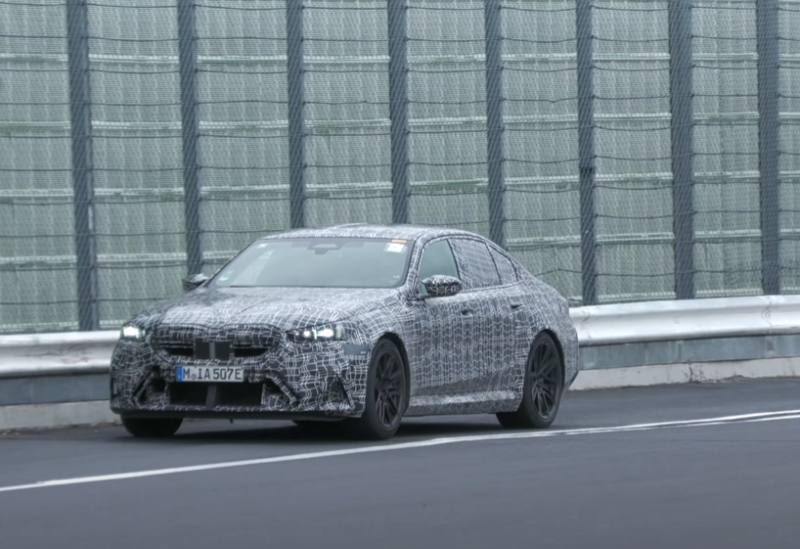 BMW przygotowuje hybrydowy silnik M5 PHEV – V8 o mocy 718 KM. Z.