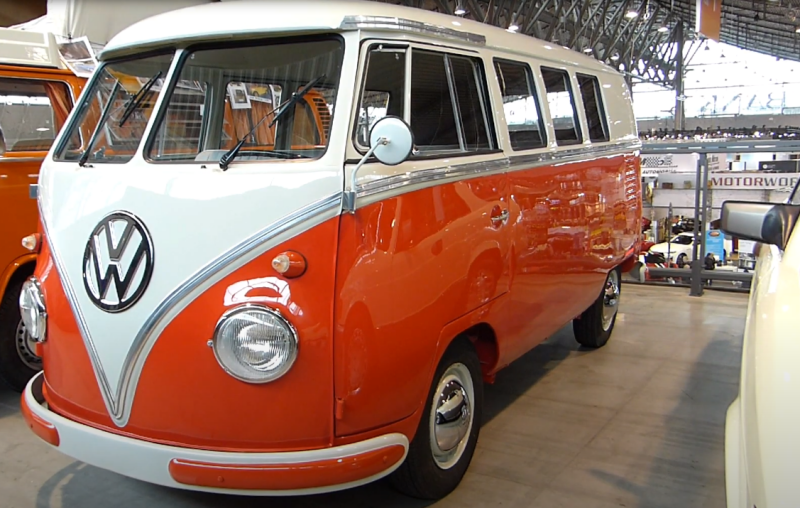 Volkswagen Transporter T1 (1950-1967): как «аккуратный бюргер» стал хиппимобилем