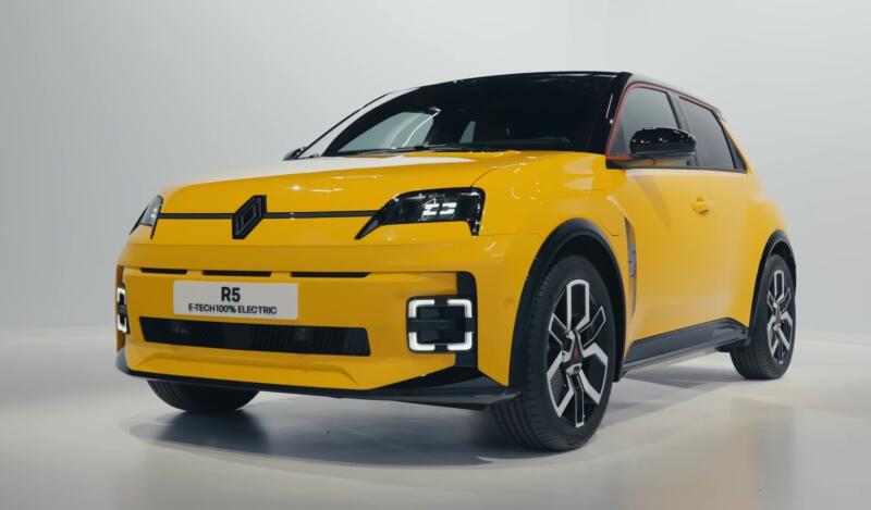 Renault 5 E-Tech – невзрачный ретромобиль станет современным электрокаром уже в 2025 году