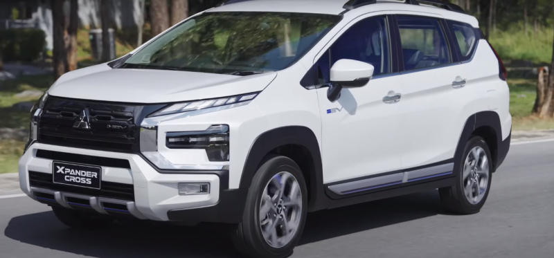 Паркетник или минивэн: Mitsubishi Xpander Cross на российском рынке