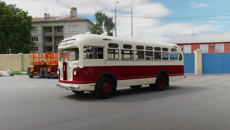ЗИС-155 – новый, но упрощенный советский автобус