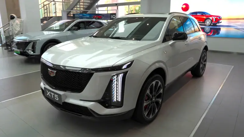 Cadillac готовит к выпуску ресталинг внедорожника XT5