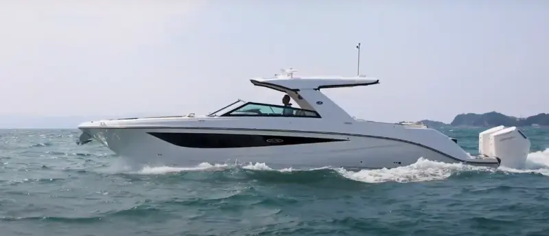 Боурайдер Sea Ray SLX 400 – не только роскошный и быстрый