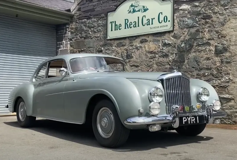 Bentley R-Type Continental 1952-1955: когда джентльмен уже не молод, но еще очень бодр