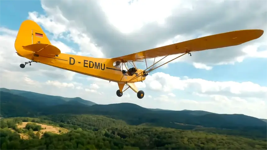 Piper J-3 Cub – самая долгоиграющая «летающая парта»