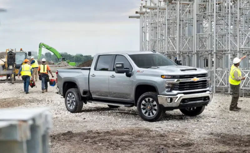 Пикапы Chevrolet Silverado 2025 поступили в салоны официальных дилеров