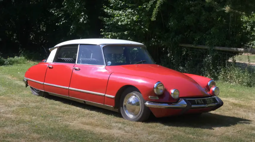 Citroen DS 19 (1955-1975): автомобиль «Богиня», операция «Шарлотта Корде» и генерал Шарль де Голль