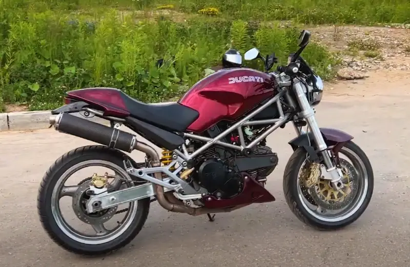 MV Agusta Brutale 800 Dragster – итальянцы тоже выпускают мотоциклы в стиле драгстер