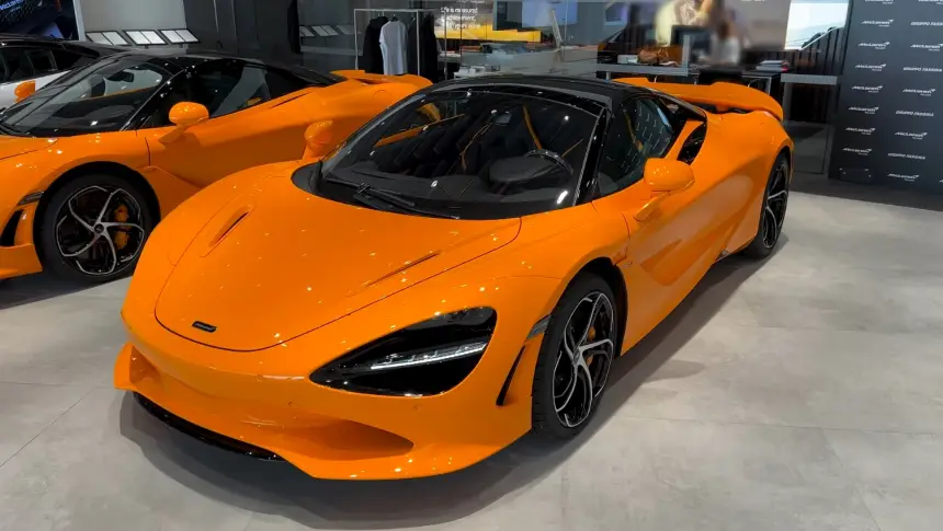 McLaren 750S 2025: новый вызов скорости и роскоши