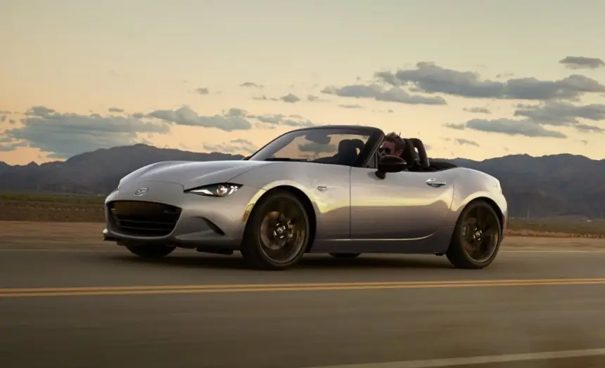 Компания Mazda выпустила юбилейное поколение MX-5