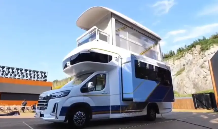 Maxus V90 Villa Edition – компактный двухэтажный автодом с лифтом Maxus V90 Villa Edition – компактный двухэтажный автодом с лифтом