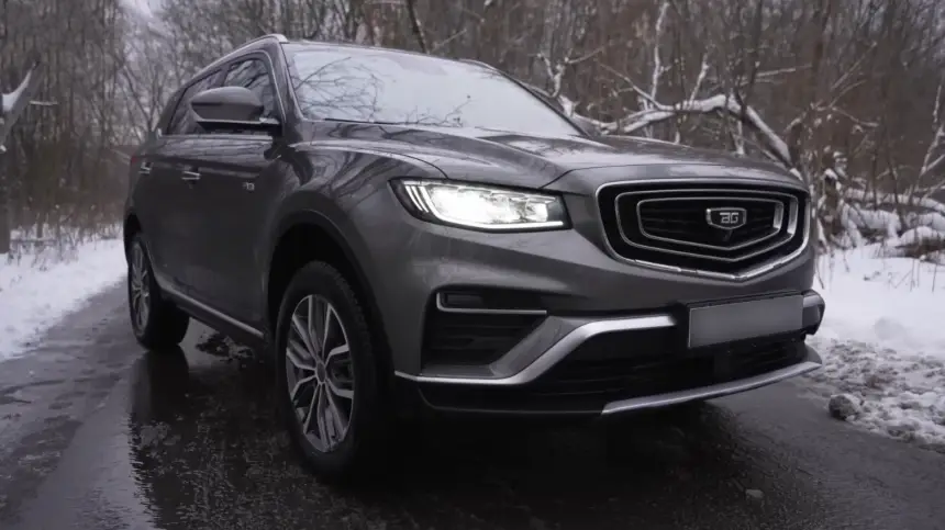 Belgee X70 или Geely Atlas Pro: кто из «близнецов» лучше?